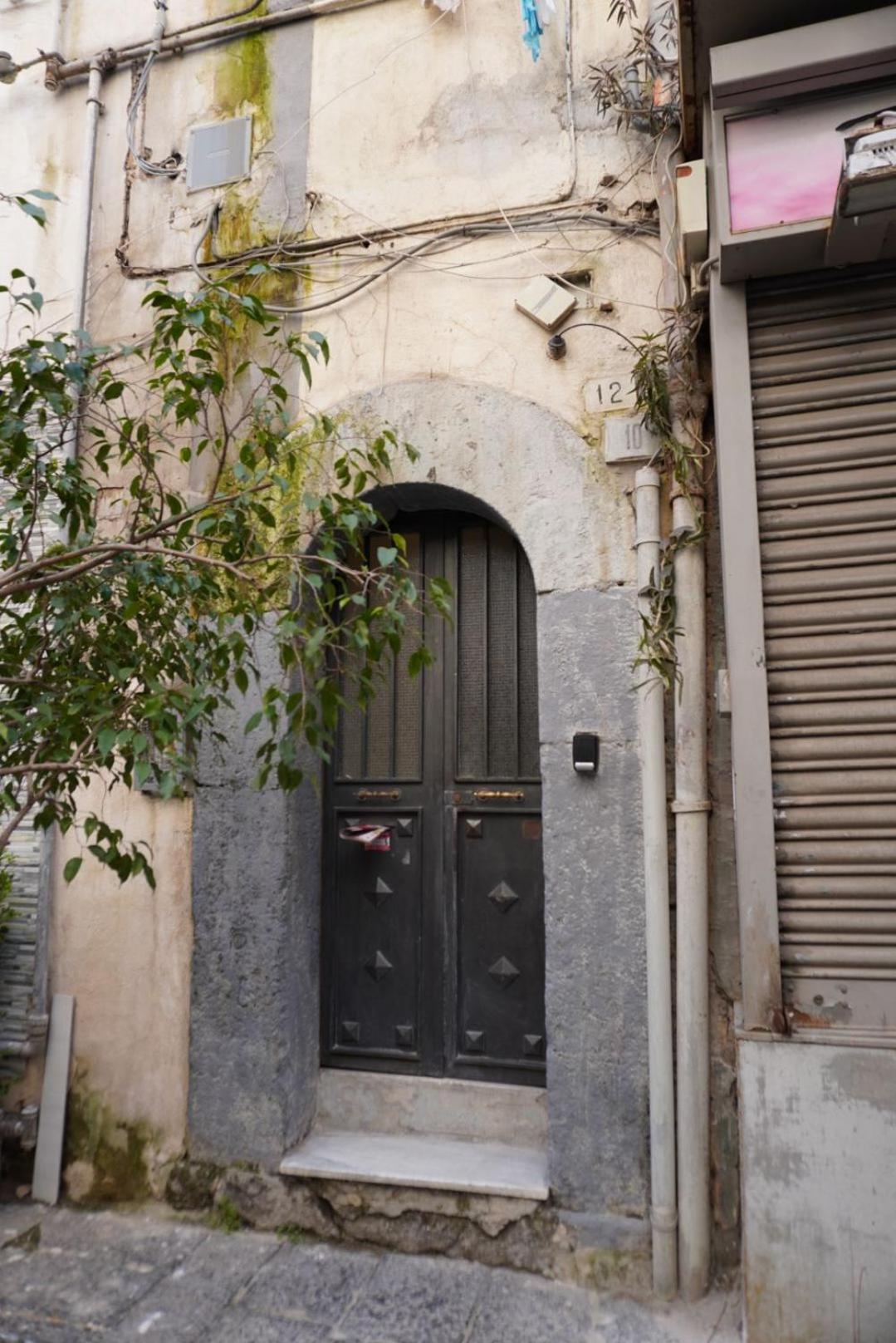 Апартаменты Casa Genoveffa Napoli Centro Экстерьер фото